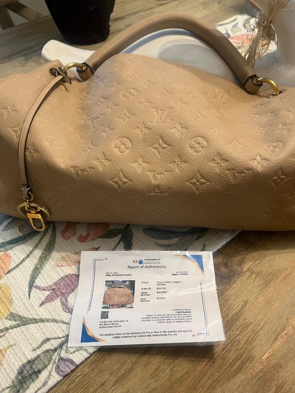 LV Leather Artsy - Picture 5 of 5